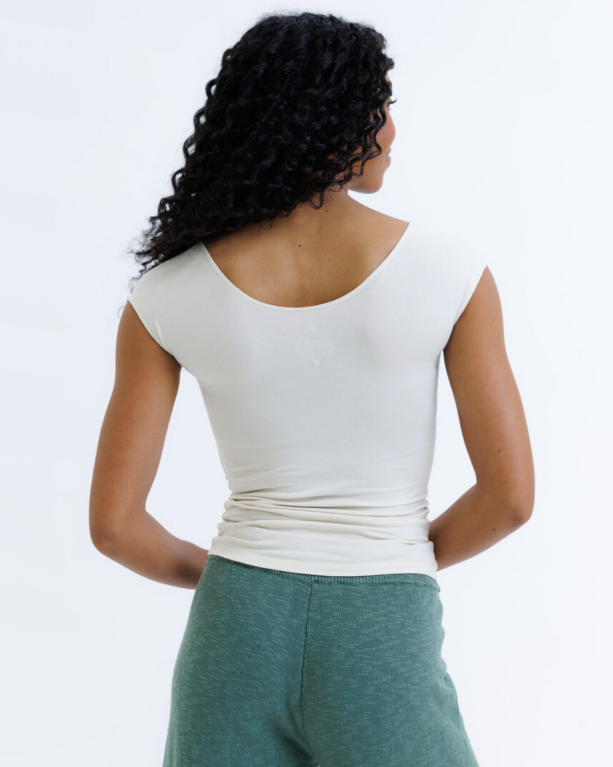 Women's Essential Scoop-Neck Tee